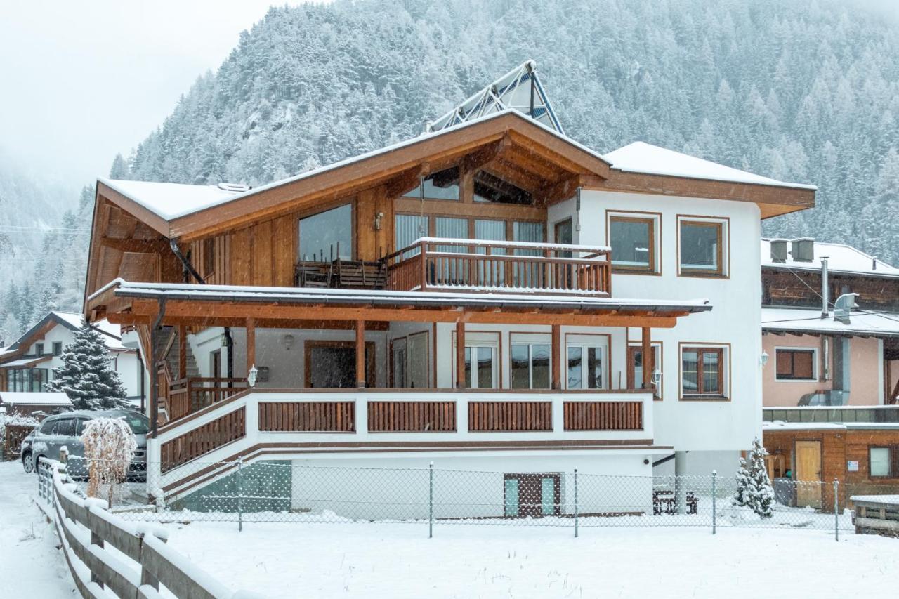 Haus Suban Längenfeld Exterior foto